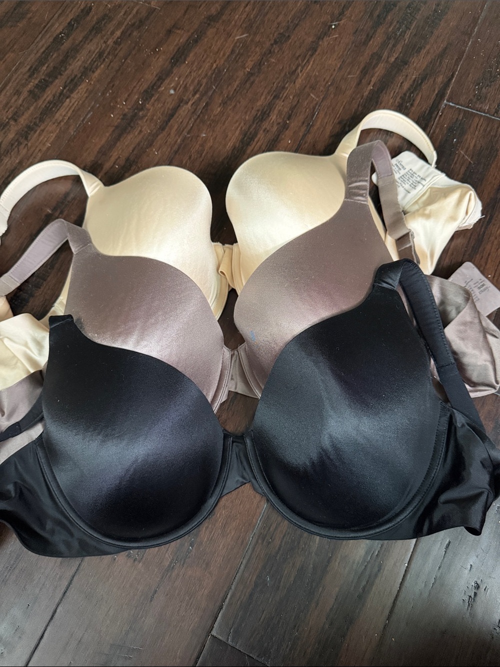 Soma Smooth T-Shirt Bra Set in Black, Taupe and Cream